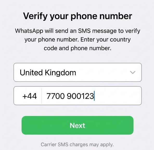 Installez WhatsApp et ouvrez l'écran d'inscription
